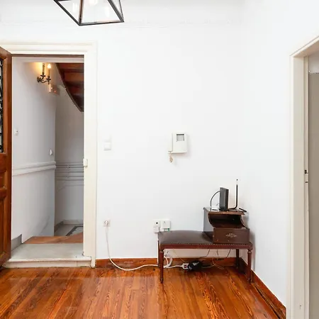 Apartment Beautiful Neo-classic In Exarchia Athens