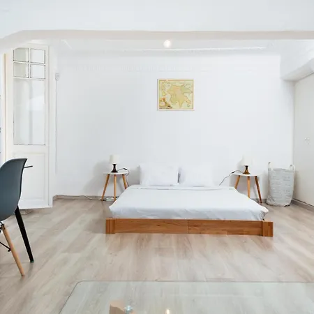 Apartment Beautiful Neo-classic In Exarchia Athens