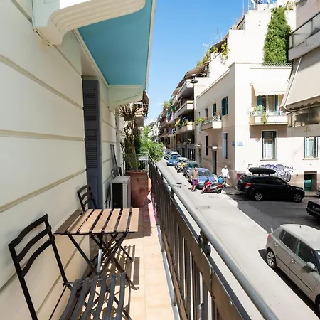 Apartment Beautiful Neo-classic In Exarchia Athens